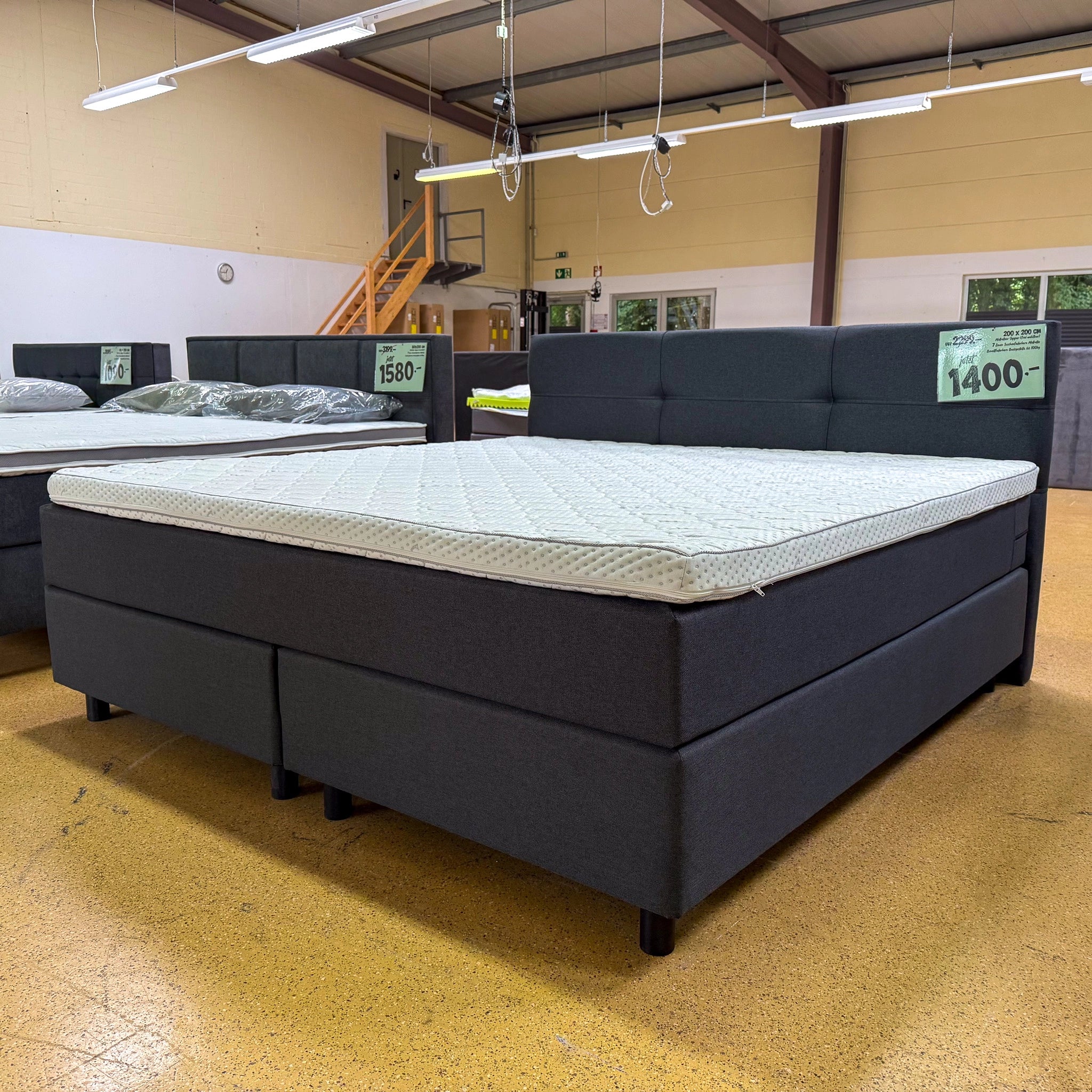 Boxspringbett 200x200 Stoff Grau 5 Teilig