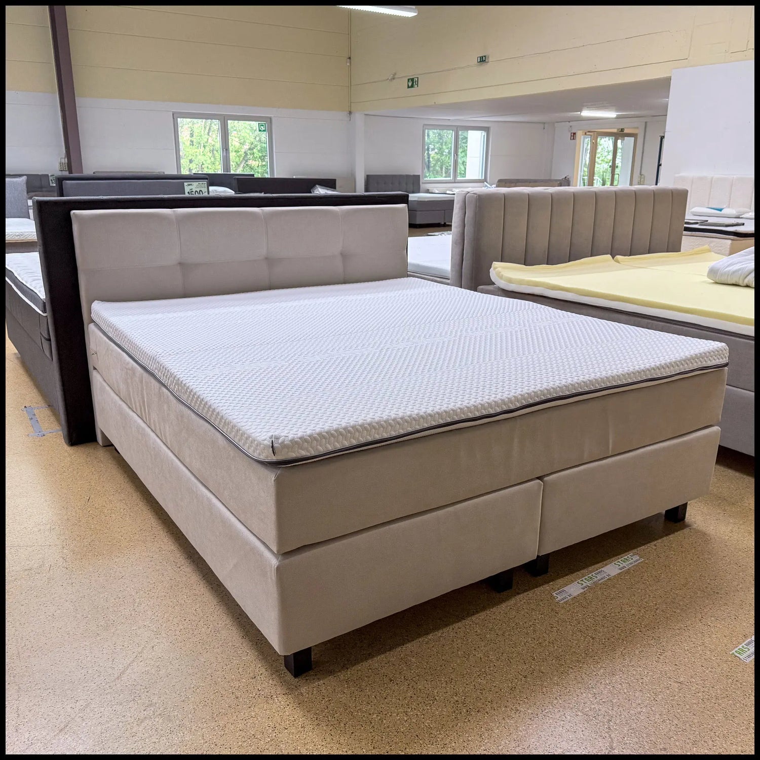 Boxspringbett 180x200 Stoff Beige 5 Teilig