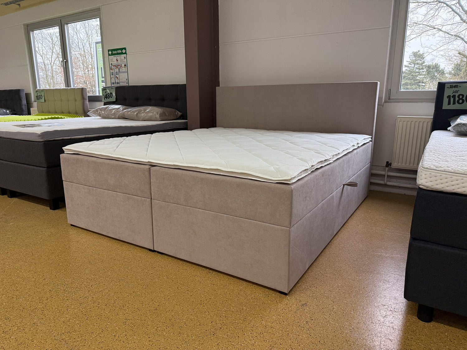 Boxspringbett mit Bettkasten 180x200 Beige 6 Teilig