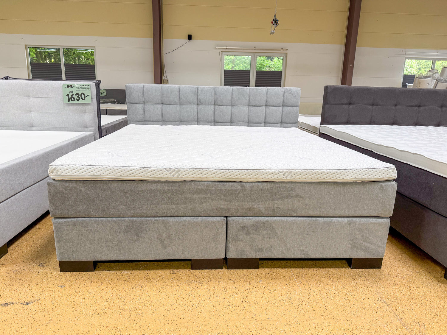 Boxspringbett 200x200 Samtstoff Hellgrau 5 Teilig