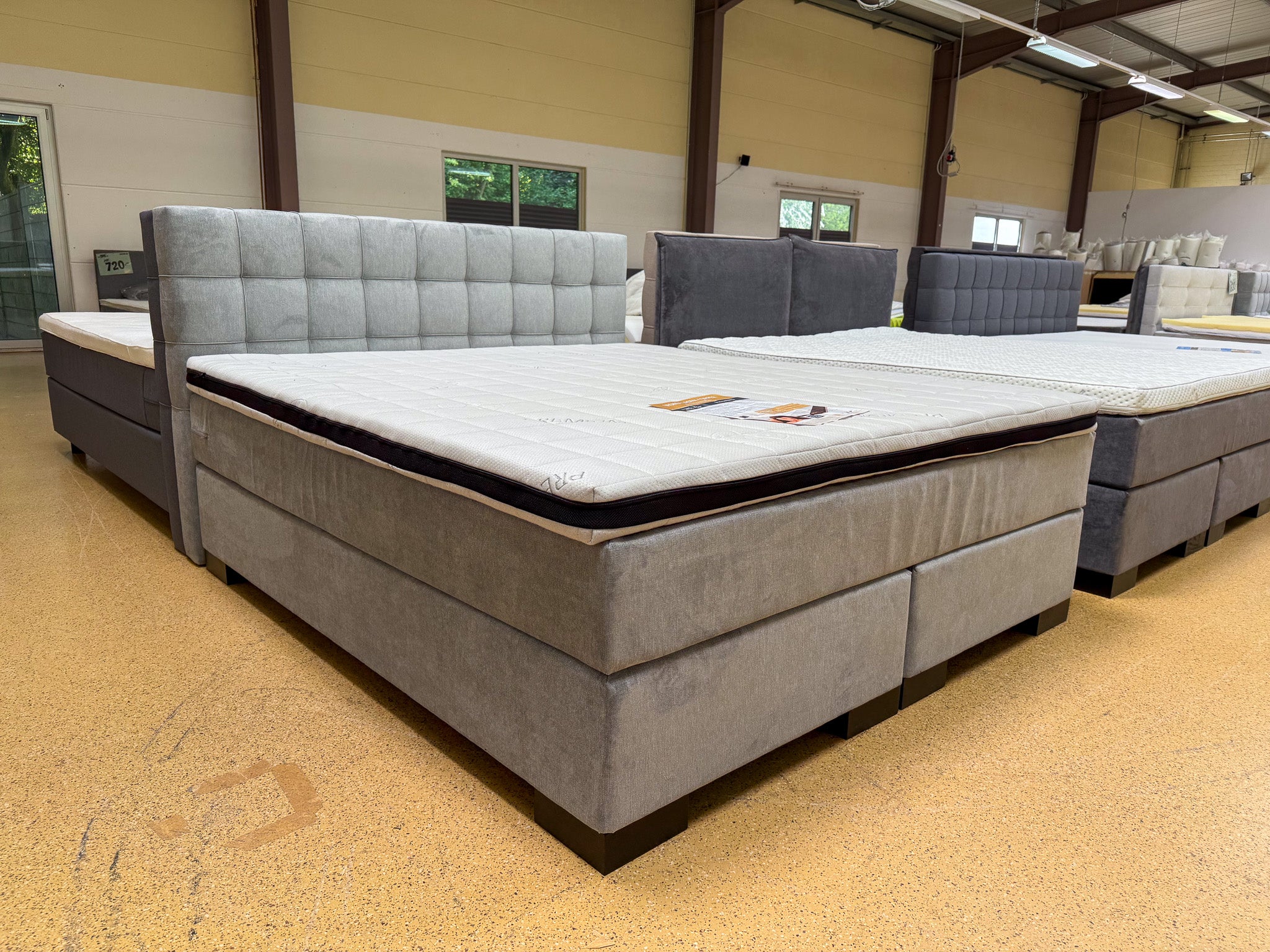 Boxspringbett 180x200 Samt Stoff Hellgrau 5 Teilig