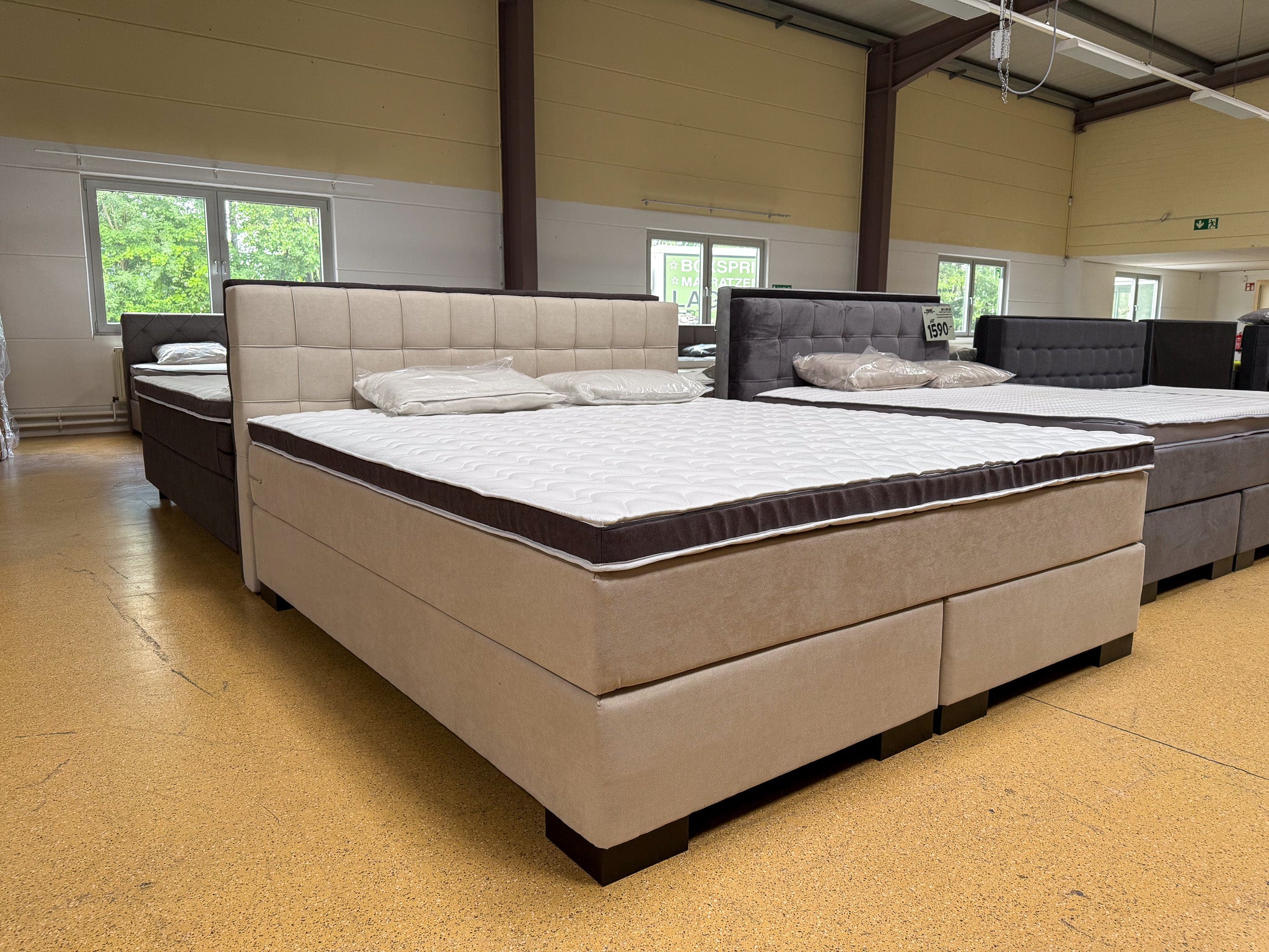 Boxspringbett 200x220 Stoff Beige 5 Teilig