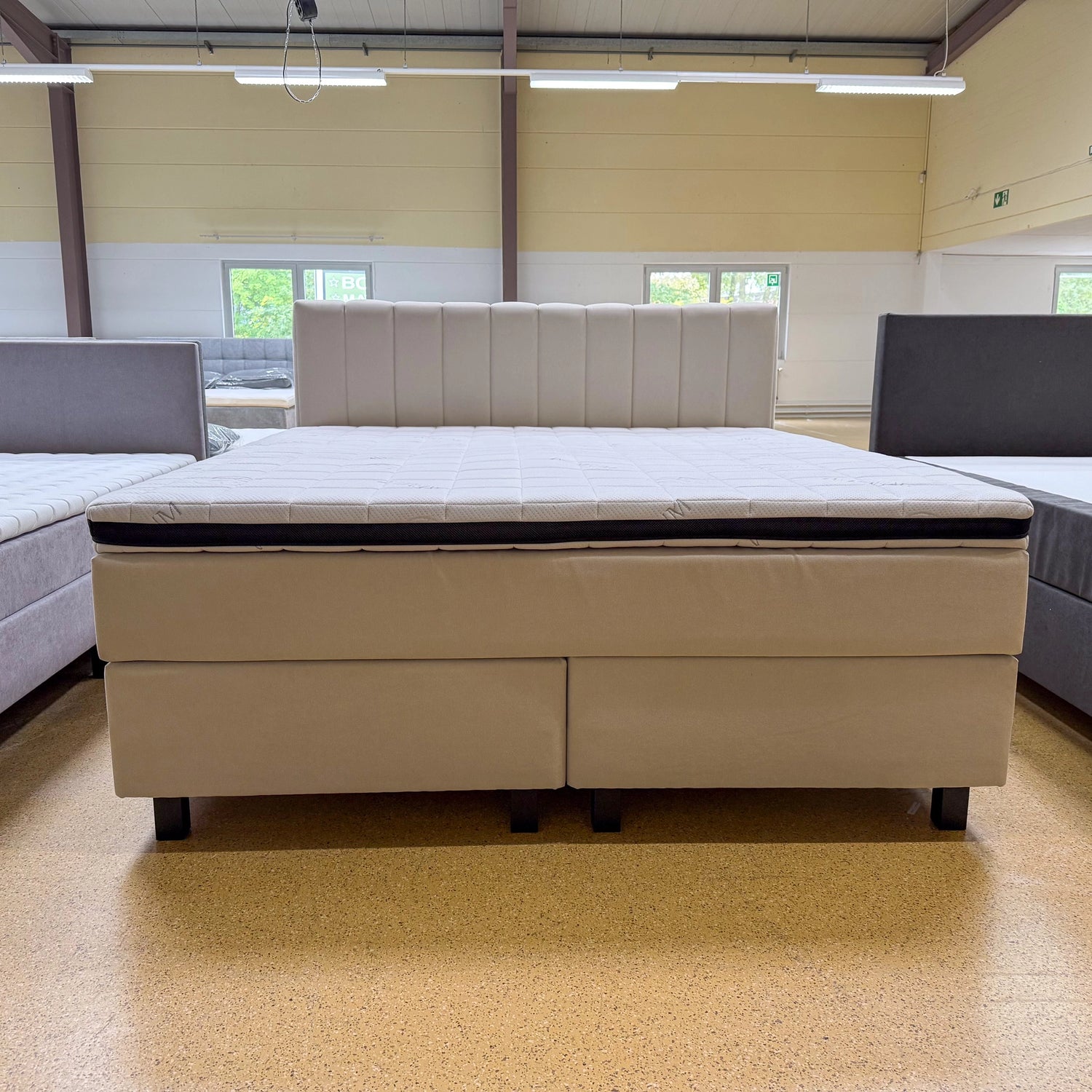 Boxspringbett 180x200 Stoff Samt Beige 5 Teilig