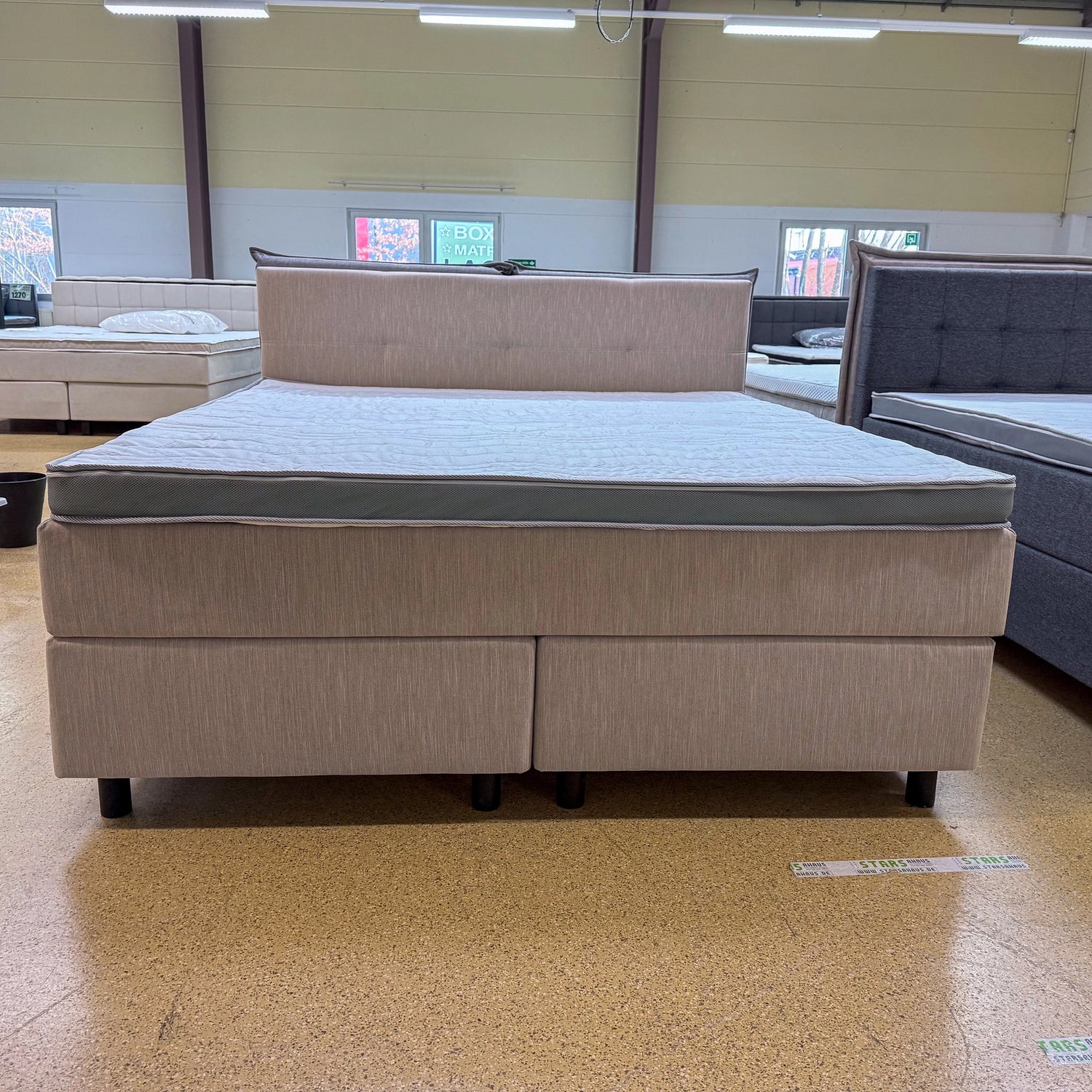 Boxspringbett 180x200 Stoff Beige 5 Teilig