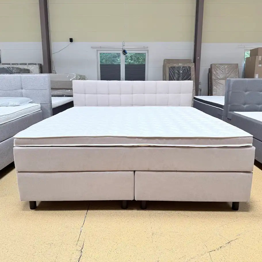 Boxspringbett 200x220 Stoff Beige 5 Teilig