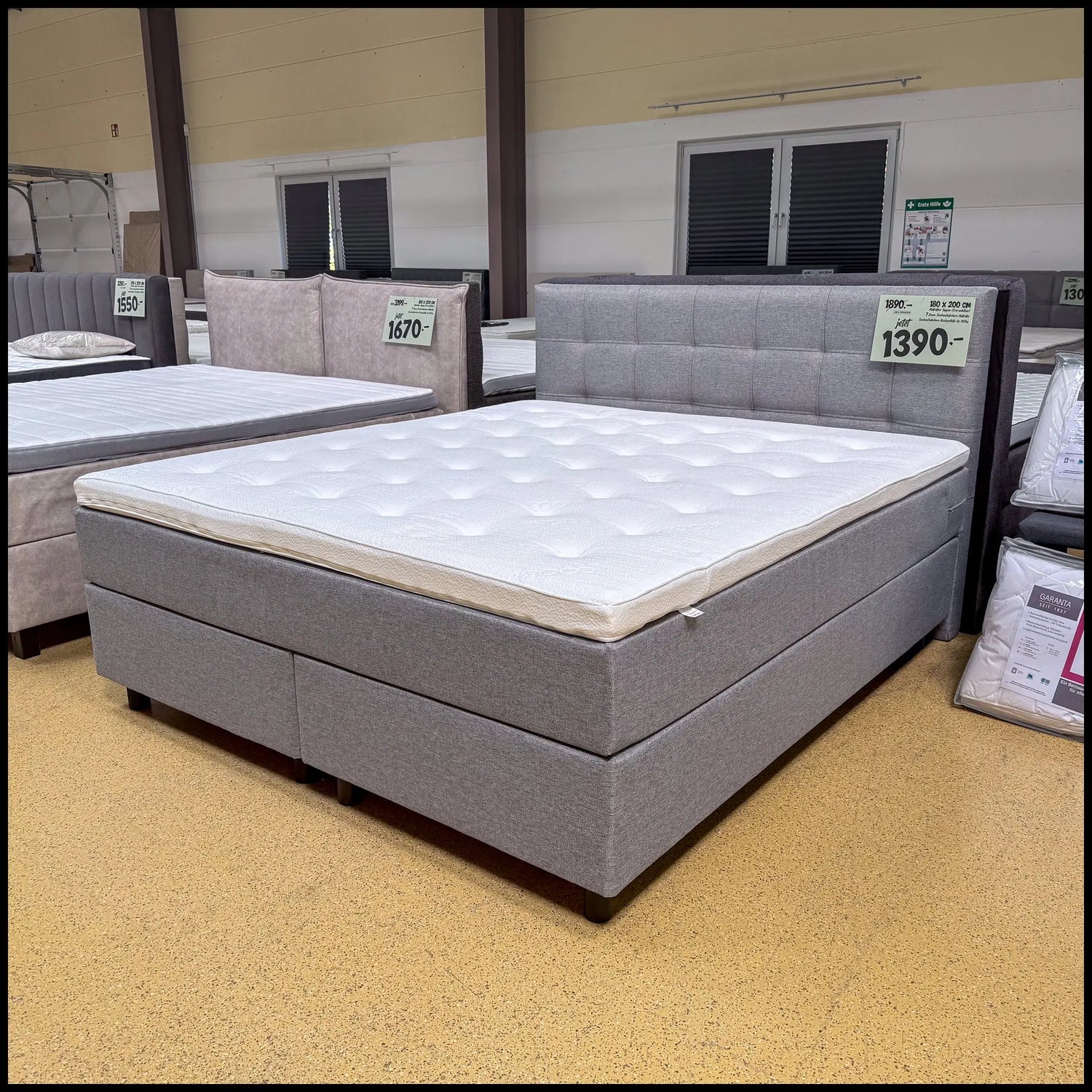 Boxspringbett 180x200 Stoff Grau Silber 5 Teilig