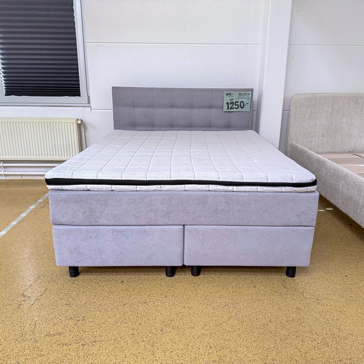 Boxspringbett Levi 160 × 200 cm – Grau, Webstoff, H3 inklusive Topper