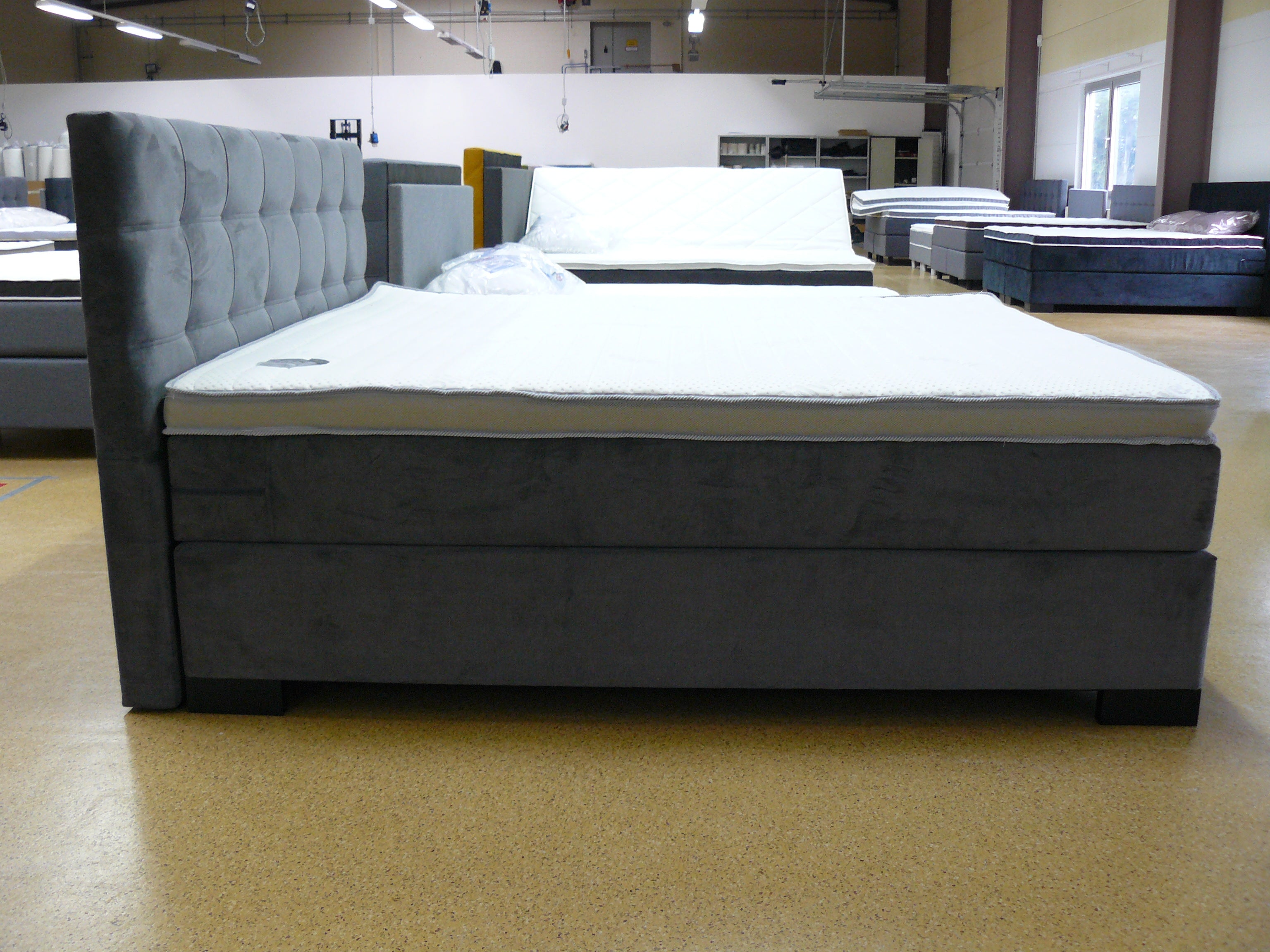 Boxspringbett Heda 5 Teilig - Dunkelgrau - 200x200 Bett