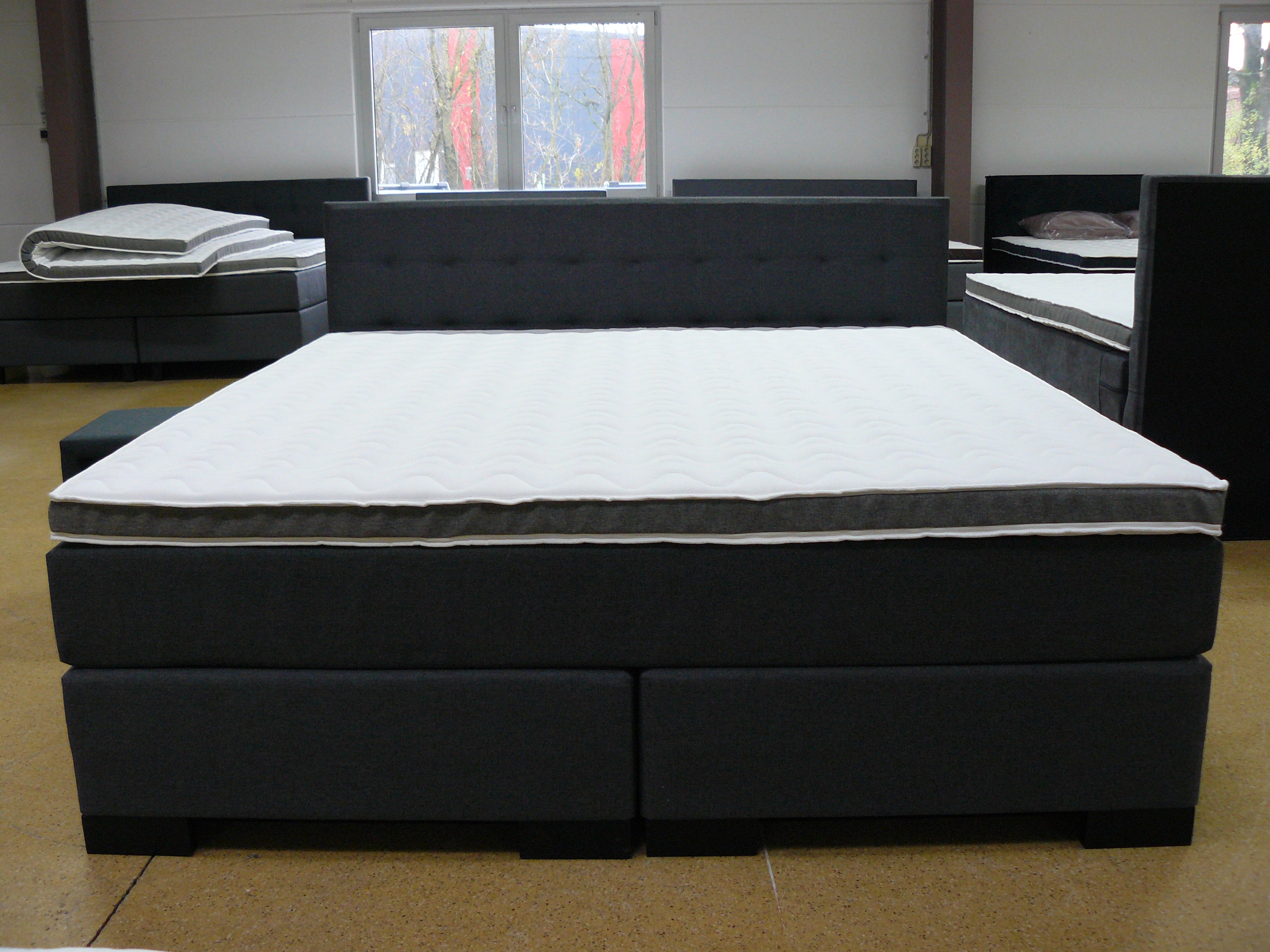 Boxspringbett Hilla 5 Teilig - Dunkelgrau - 200x220 Bett