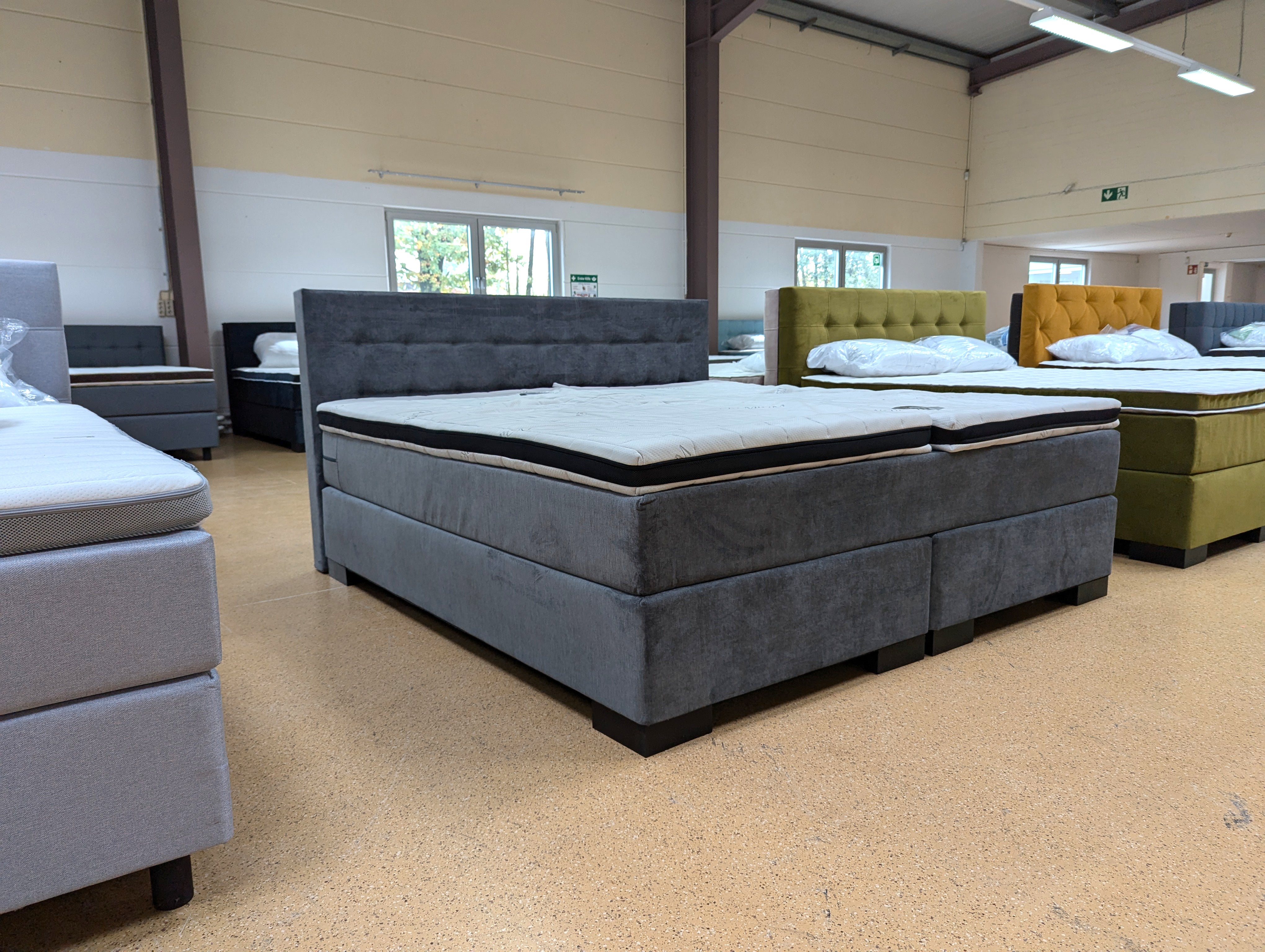 Boxspringbett Neta 5 Teilig - Grau - 200x200 Bett